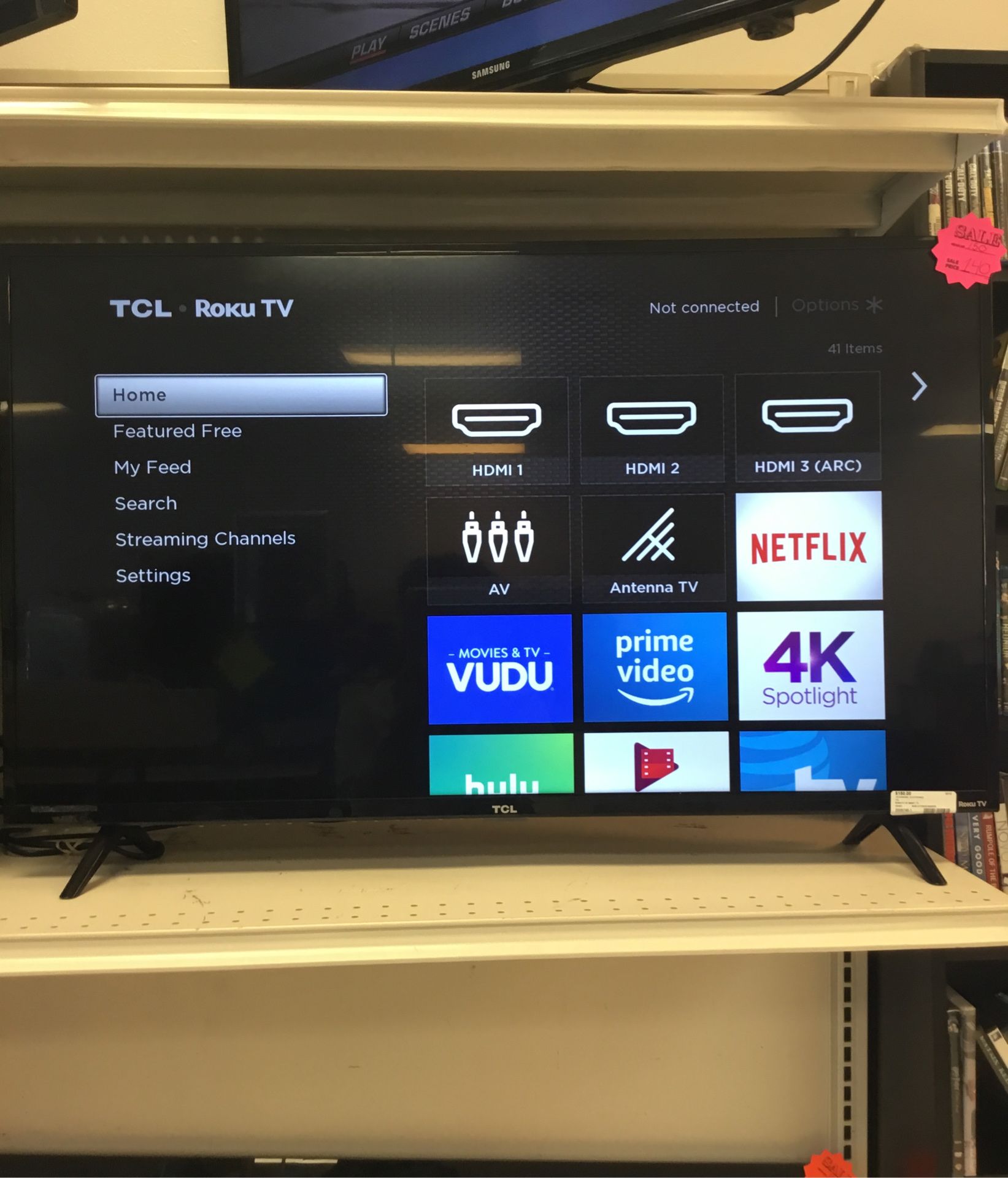 4K TCL Roku Smart TV - on sale 140$!