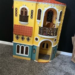 2008 Bratz  World Mansion 