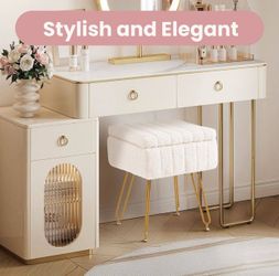 Brand New Polyester Square Storage Ottoman Set (2 pieces)