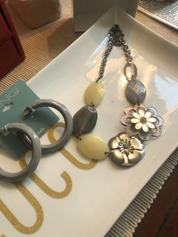 Necklace and earrings bundle