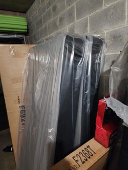 Brand New Split King Box Spring Set 