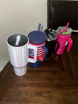 Lot of 4 Insulated Tumblers with Handles and Straws