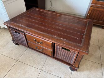 Coffee table (wood)