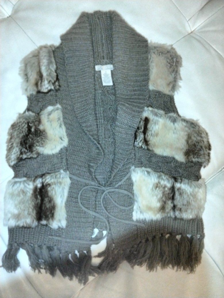 Women's Cable Knit Sweater Vest Faux Fur Les Tricots Size