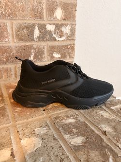 Steve Madden Black Chunky Sneakers