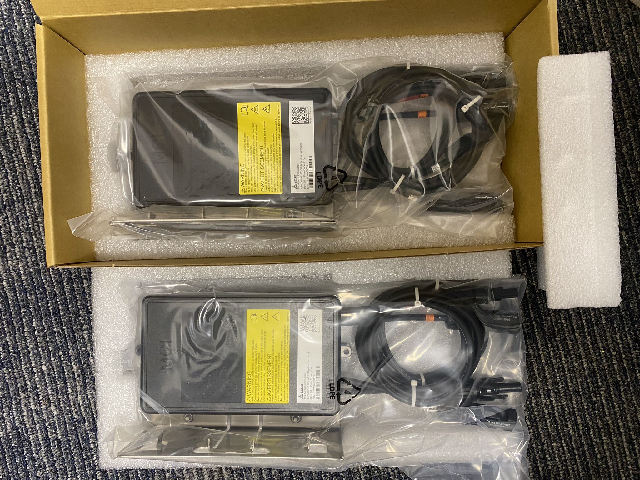 Delta mid circuit interrupter with bypass function