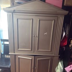 Free Closet 