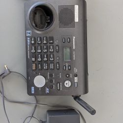 5.8 GHz Panasonic KX-TG6700 - 2 Line Phone System (Used)