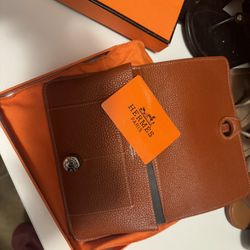 Brand New Never Used Hermes Wallet Purse 