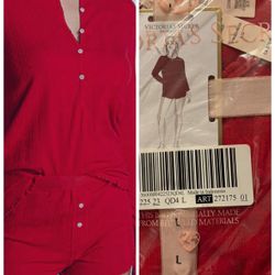New w/Tags Victoria’sSecret ‘Heart Pointelle’ Short PJ Set - large Valentine Gift Bag included  $40