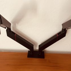 Secret Lab Monitor Arms