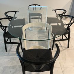 Crate And Barrel Modern Dining Table