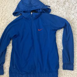 Nike reversible lightweight windbreaker jacket – two looks in one! B9