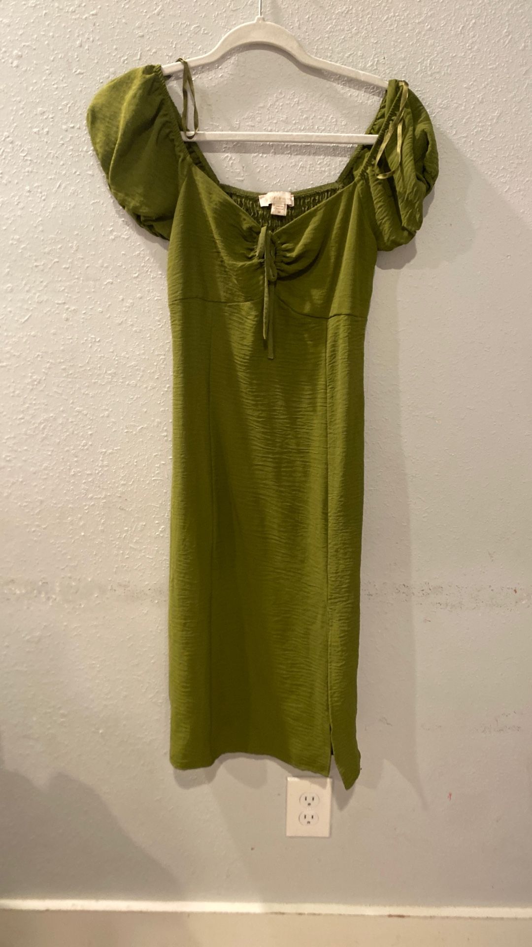 Ladies Green Olive Dress Size m