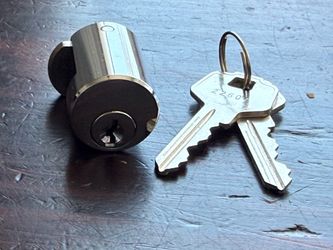 Cylinder Lock Steel Core 7 Pin With 2 Keys Storage Unit Round Locker Self Store