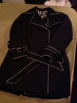 Nice black trim gap trench coat