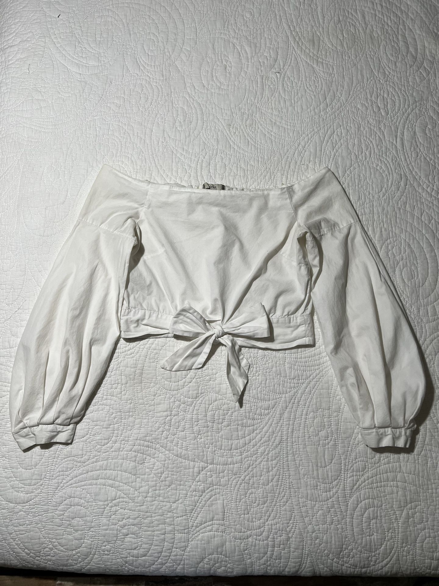 Lot Of 3 Long Sleeve Cropped Tops Size Small.