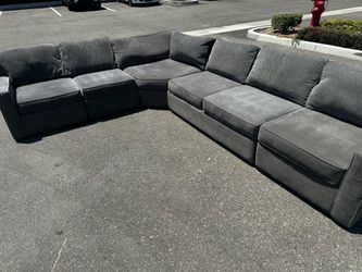 LARGE 5PC GRAY SECTIONAL COUCH W/  FREE DELIVERY