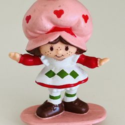 Vintage 1982  Strawberry Shortcake on Her Skateboard Miniature Figurine