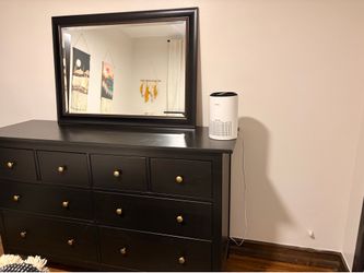 Bedroom set