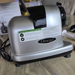 Omega Juicer Cold Press 365 MM900 Juicer