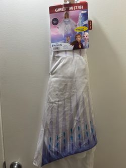 Elsa frozen costume size Meduim 7/8
