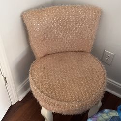 Decorative Sitting Chair 