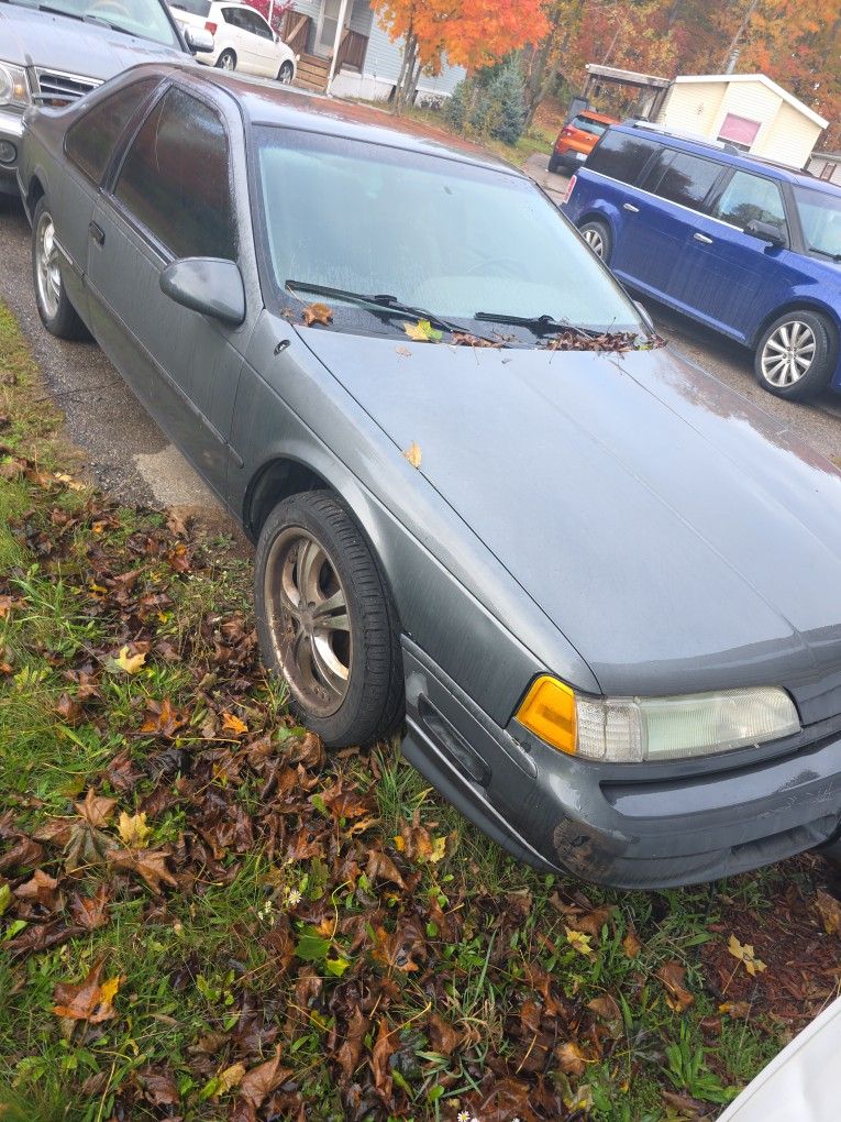 1992 Ford Thunderbird