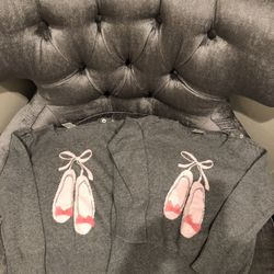 Gymboree matching sweaters girls size 6