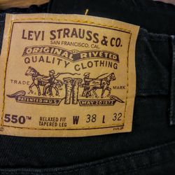 VINTAGE LEVI'S 2 PAIRS
