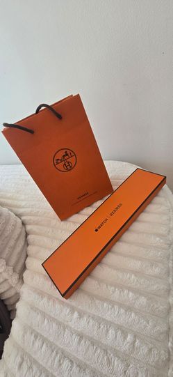 Genuine Apple Watch Hermès Orange Leather Single Tour Band 45mm – Open Box
