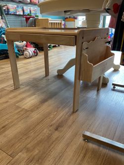 HA Kids Desk