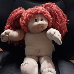Vintage Cabbage Patch Kids 1978, 1982 long red hair