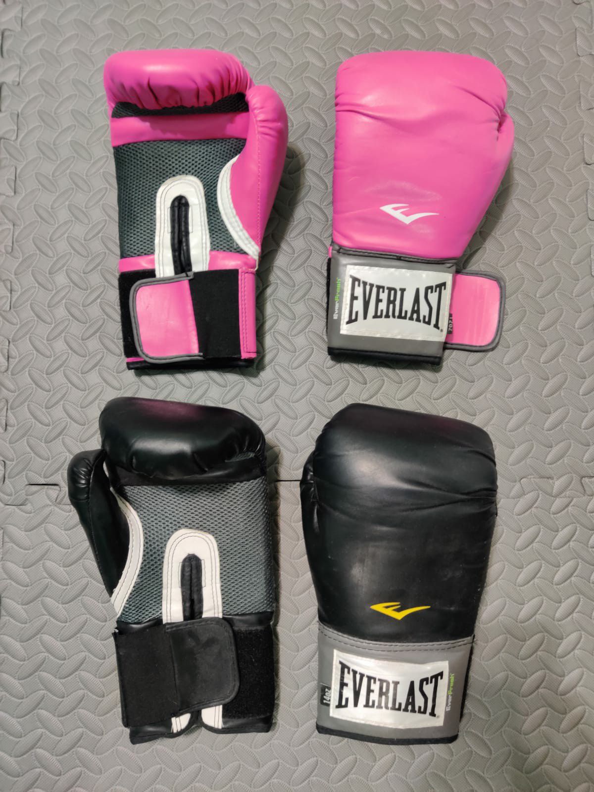 Punching bag gloves/ boxing 2 pairs or 1