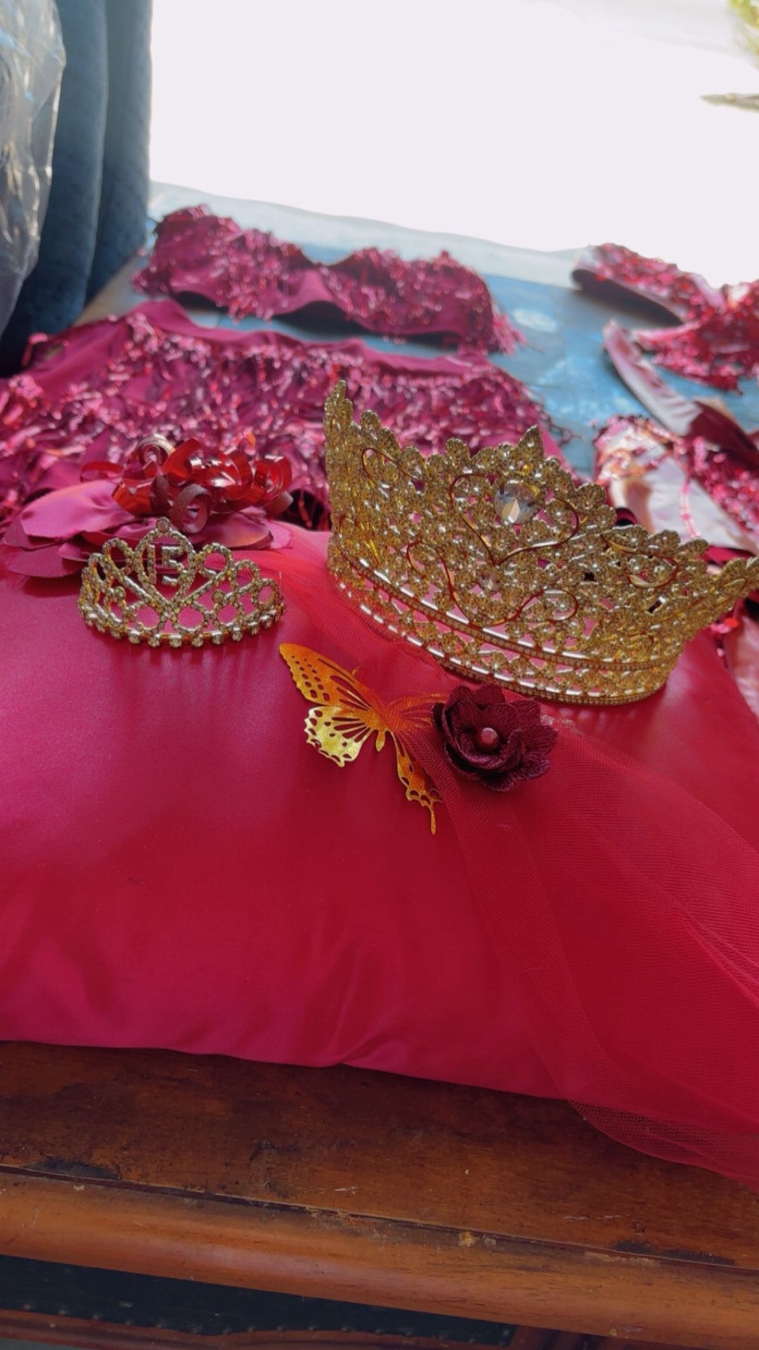 Gold Quince Crown