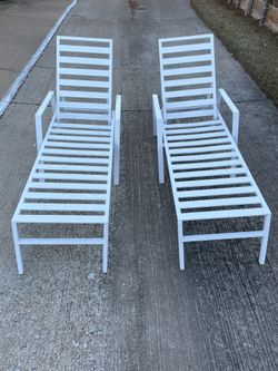 Grammercy White Patio Chaise Lounge Chairs
