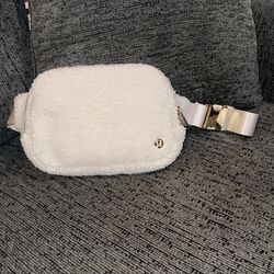 Lululemon Crossbody Bag 