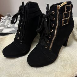 Back Heeled Boots 