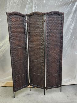 Wicker Screen