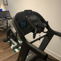 Horizon 7.4 AT Treadmil