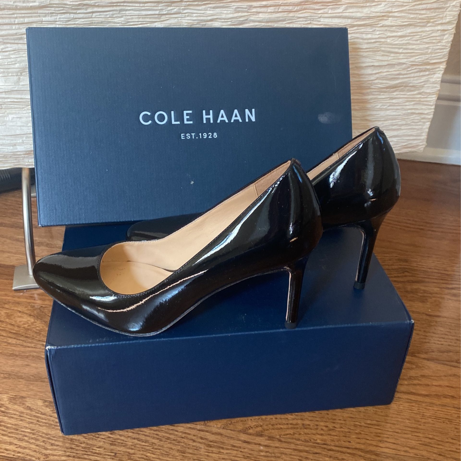 Cole Haan High Hills Size 6B