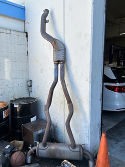 2021 Toyota Supra stock exhaust