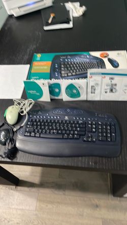 LX 500 Logitech Wireless Keyboard  and USB Mouse