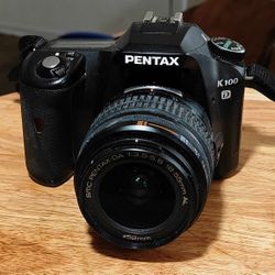 Pentax K100D DSLR