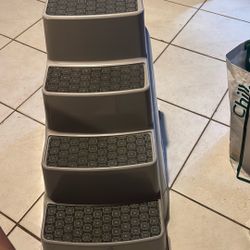 Frisco Pet Steps 23.20 L X 16.10  H