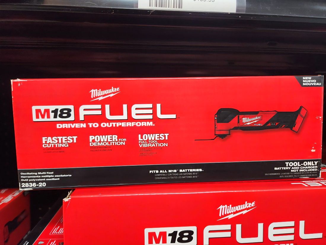 Milwaukee M18 Fuel Oscillating Multi-Tool