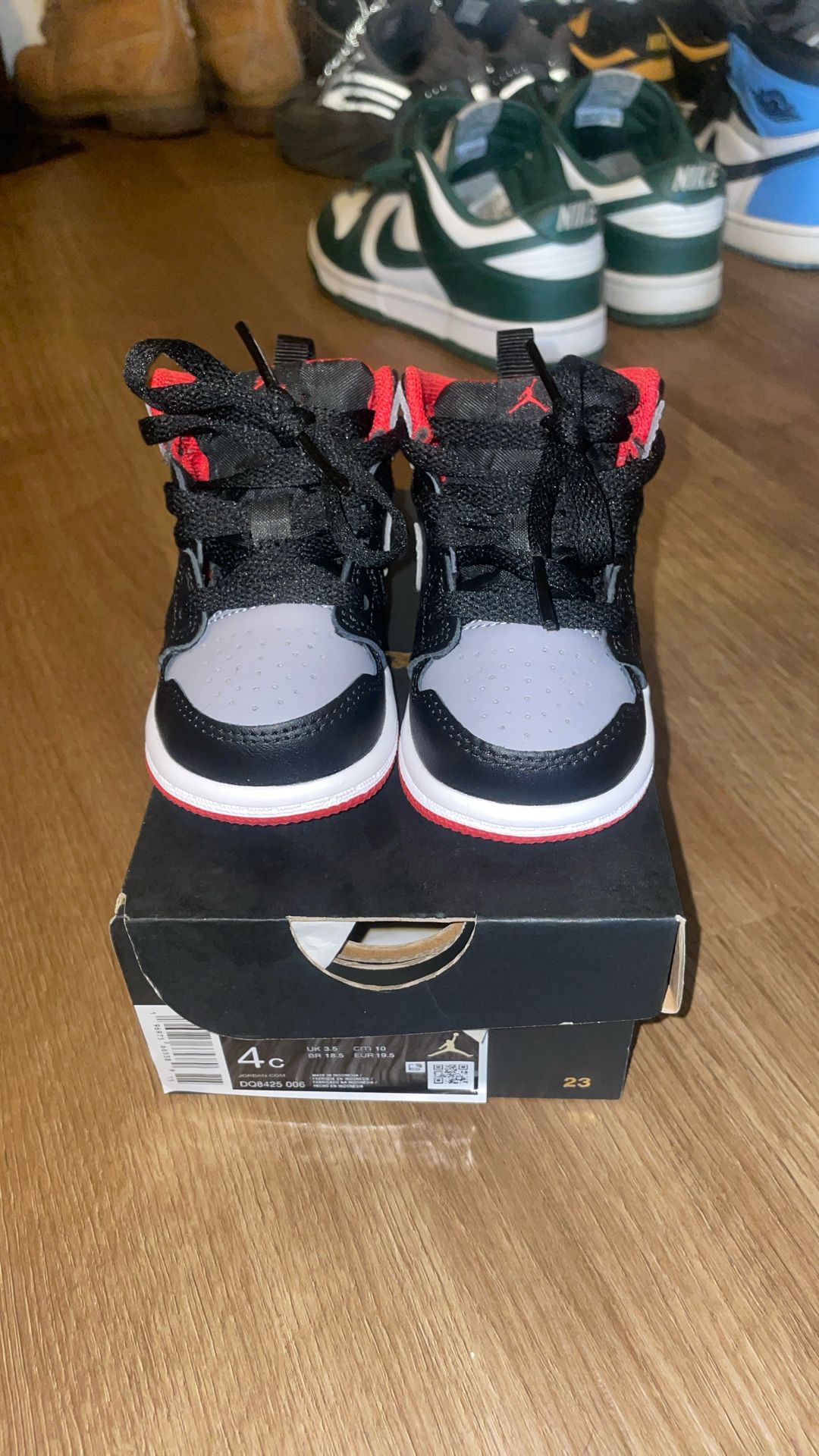 Jordan 1 Mid