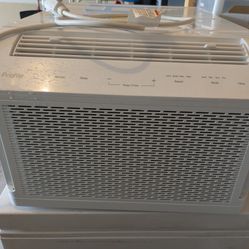 Ge Clearview Window AC Unit $250 OBO