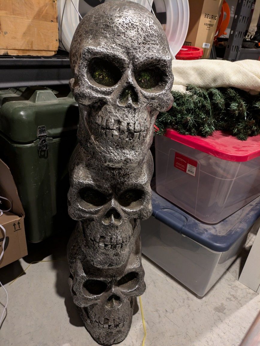 Halloween Skeleton Outdoor Decor