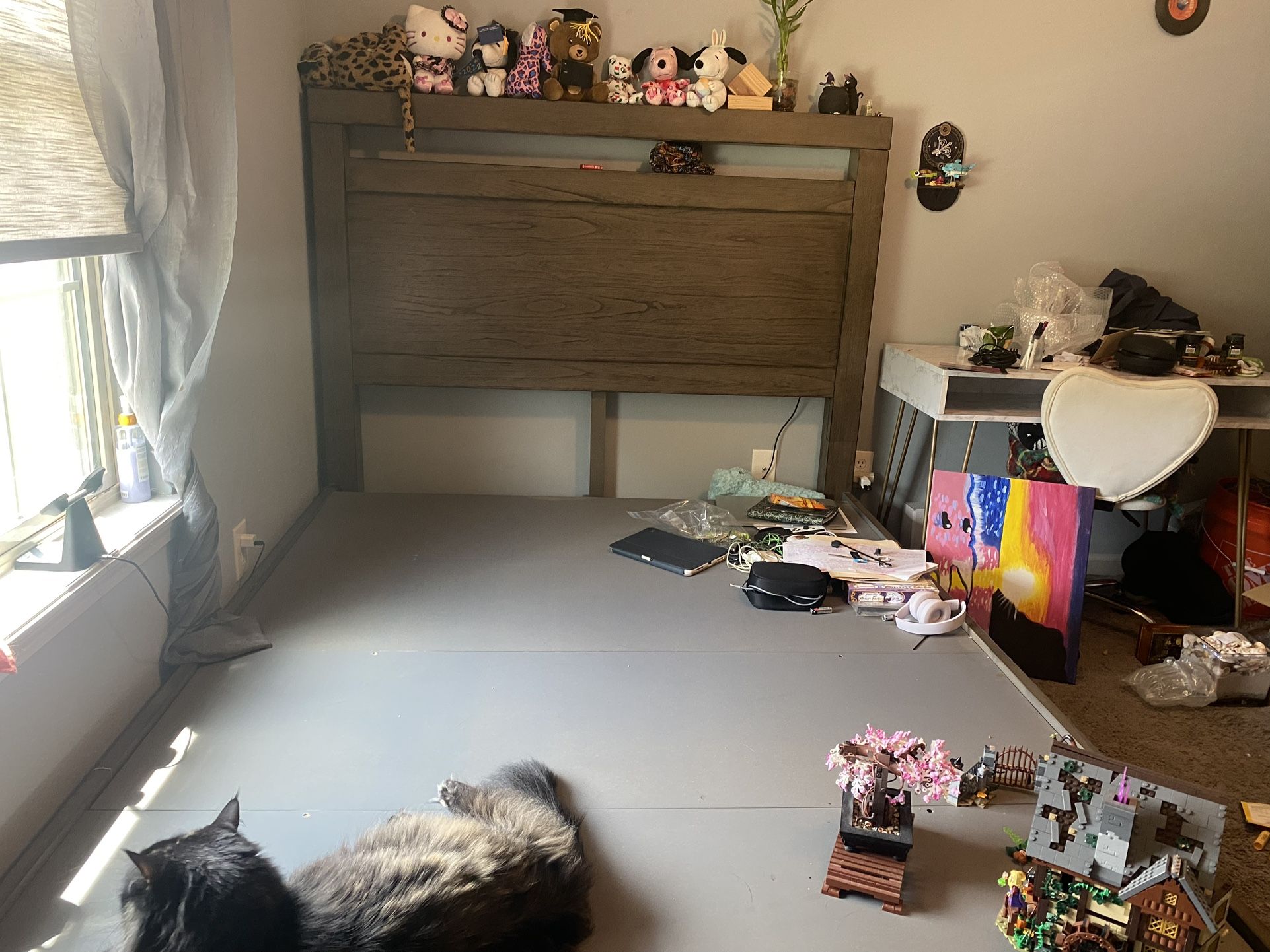 Queen Bed Frame And Dresser Set